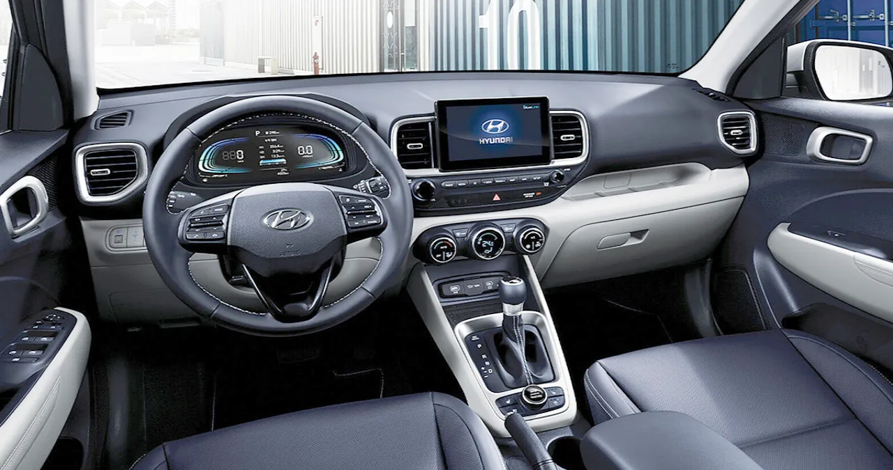 베뉴 실내 / 현대자동차