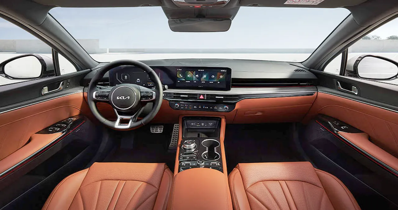 K5 하이브리드 실내 / 기아