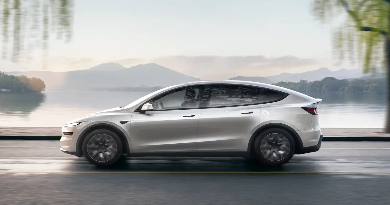 모델 Y L / 테슬라