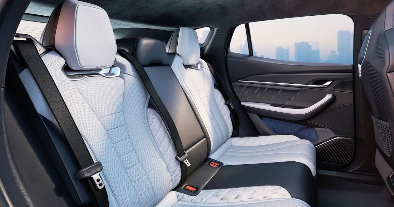 필랑트 실내 / 르노코리아