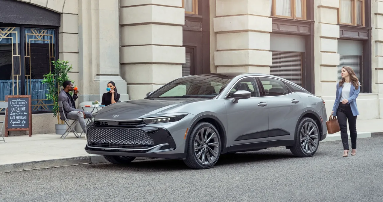 크라운 크로스오버 / 토요타