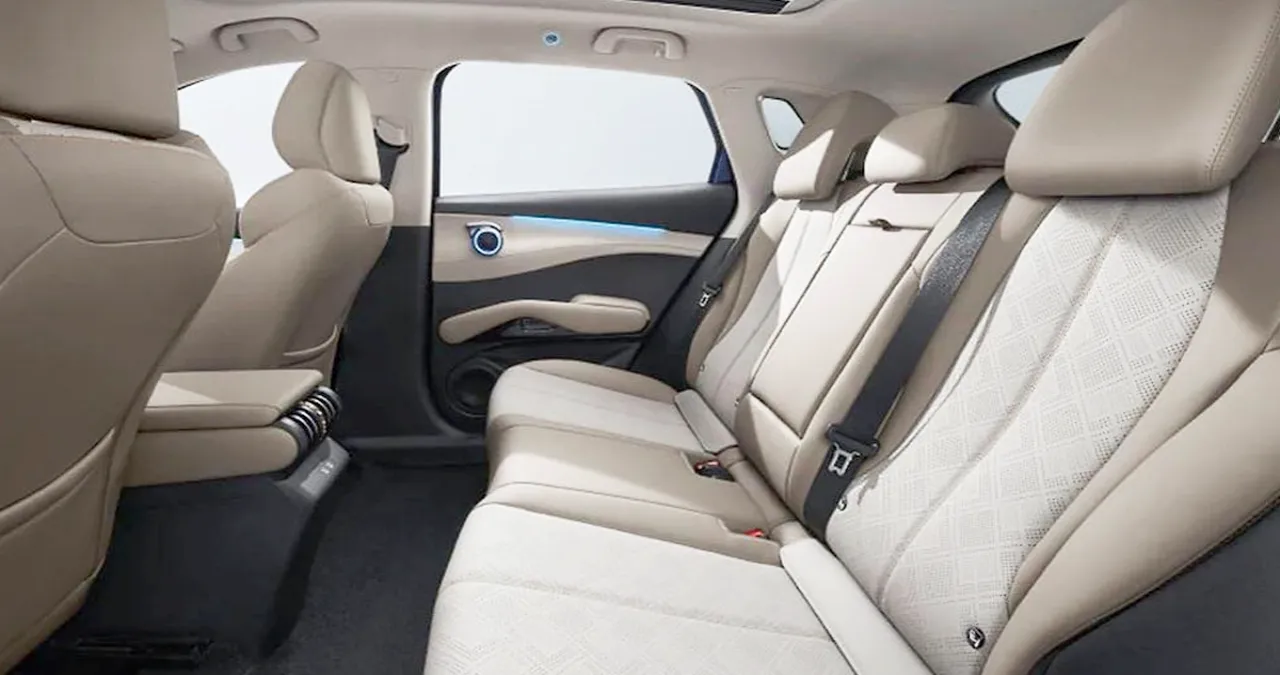 아토 3 실내 / BYD