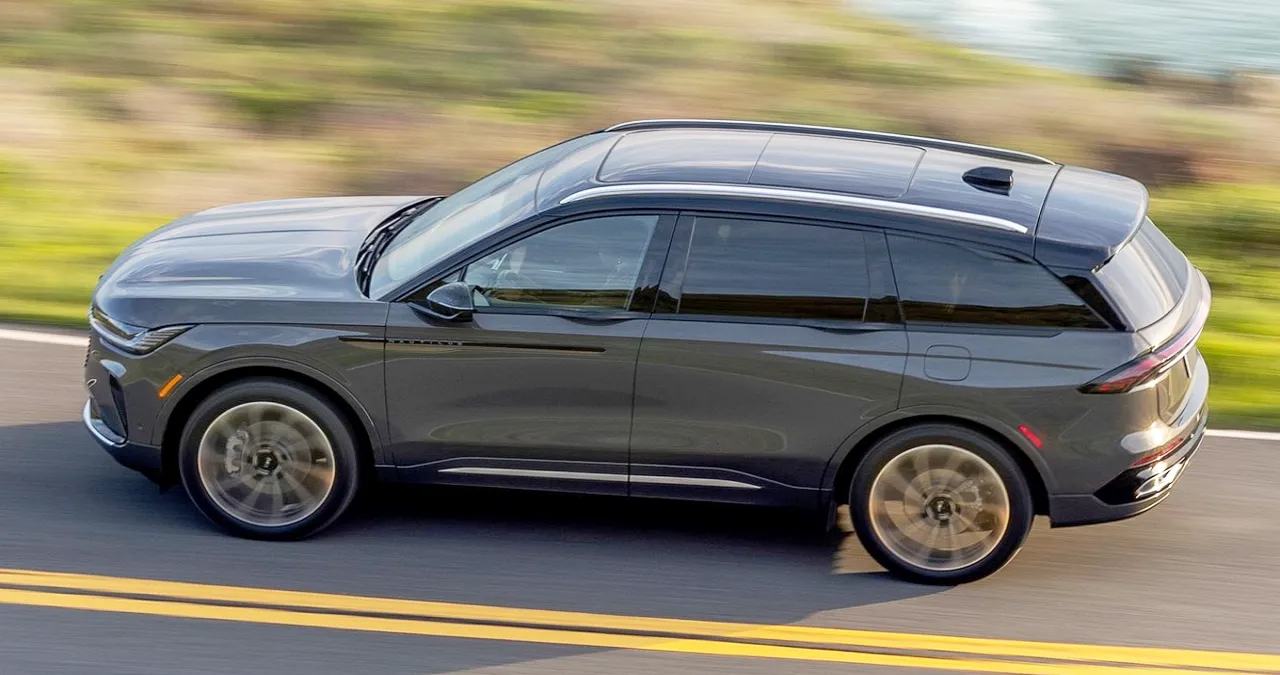 노틸러스 하이브리드 / 링컨