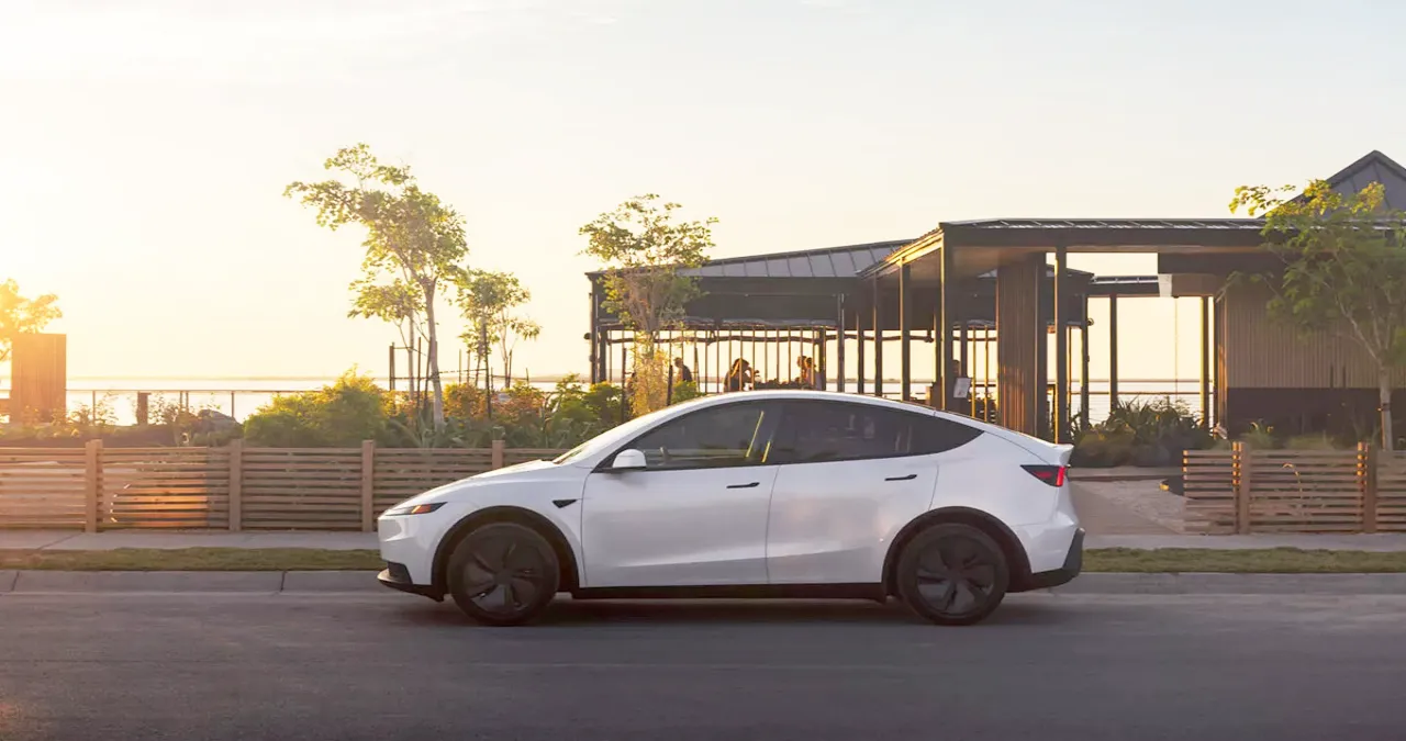 모델 Y L / 테슬라