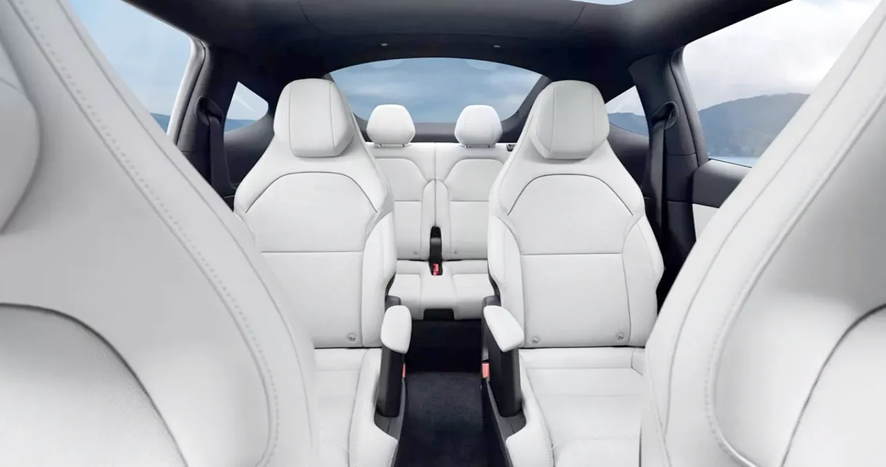 모델 Y L 실내 / 테슬라