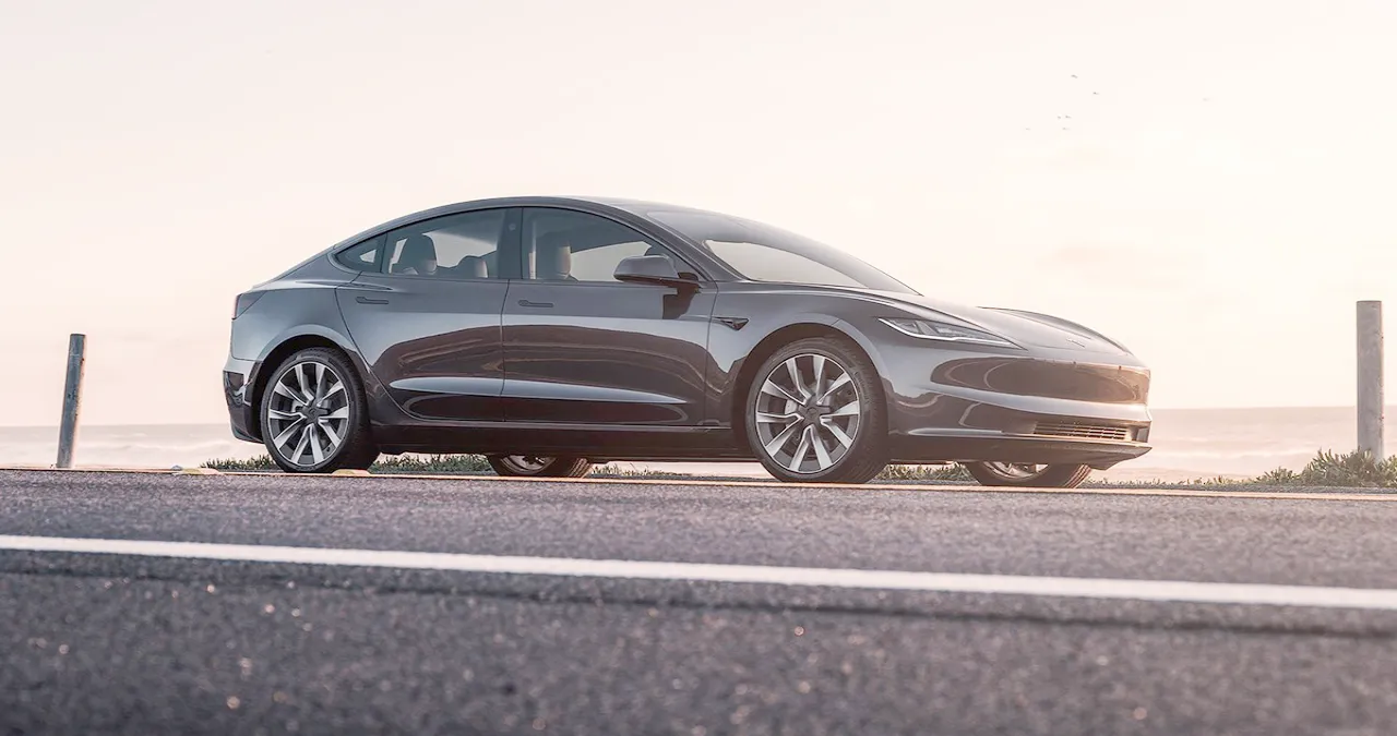 모델 3 / 테슬라