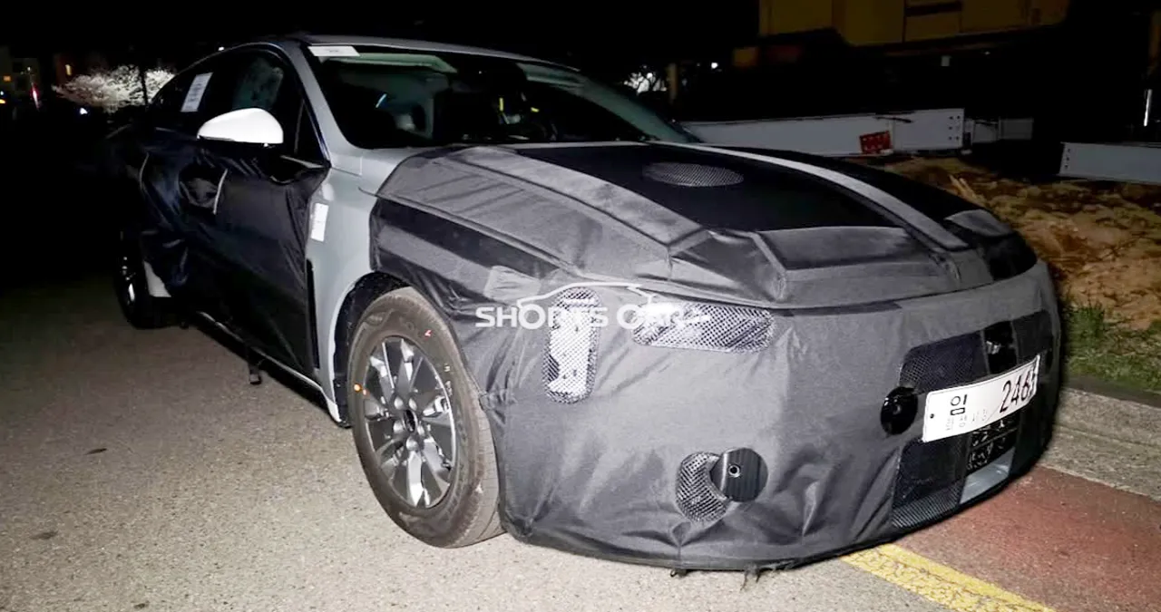 K5 2차 페이스리프트 모델 스파이샷 / 숏카