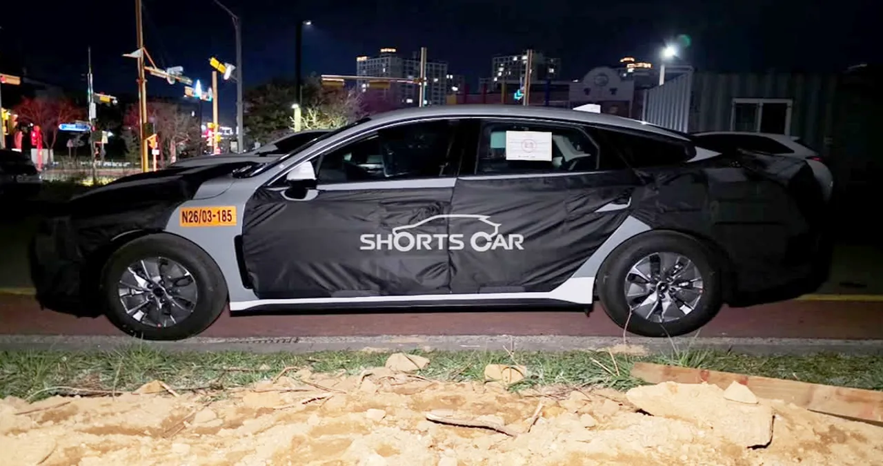 K5 2차 페이스리프트 모델 스파이샷 / 숏카