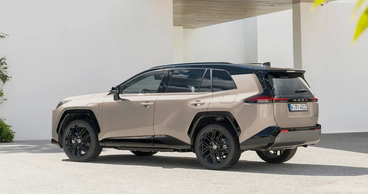 신형 라브4 / 토요타