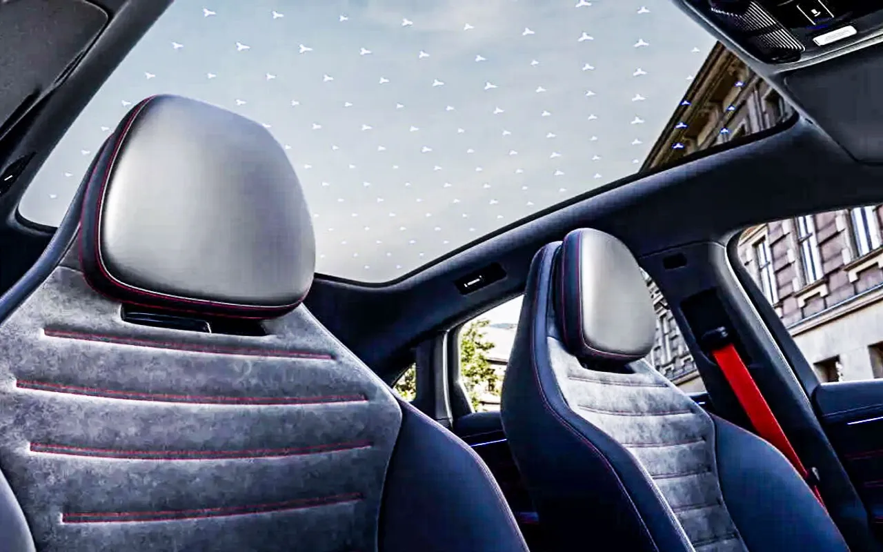 C클래스 전기차 실내 - 출처 : 메르세데스-벤츠