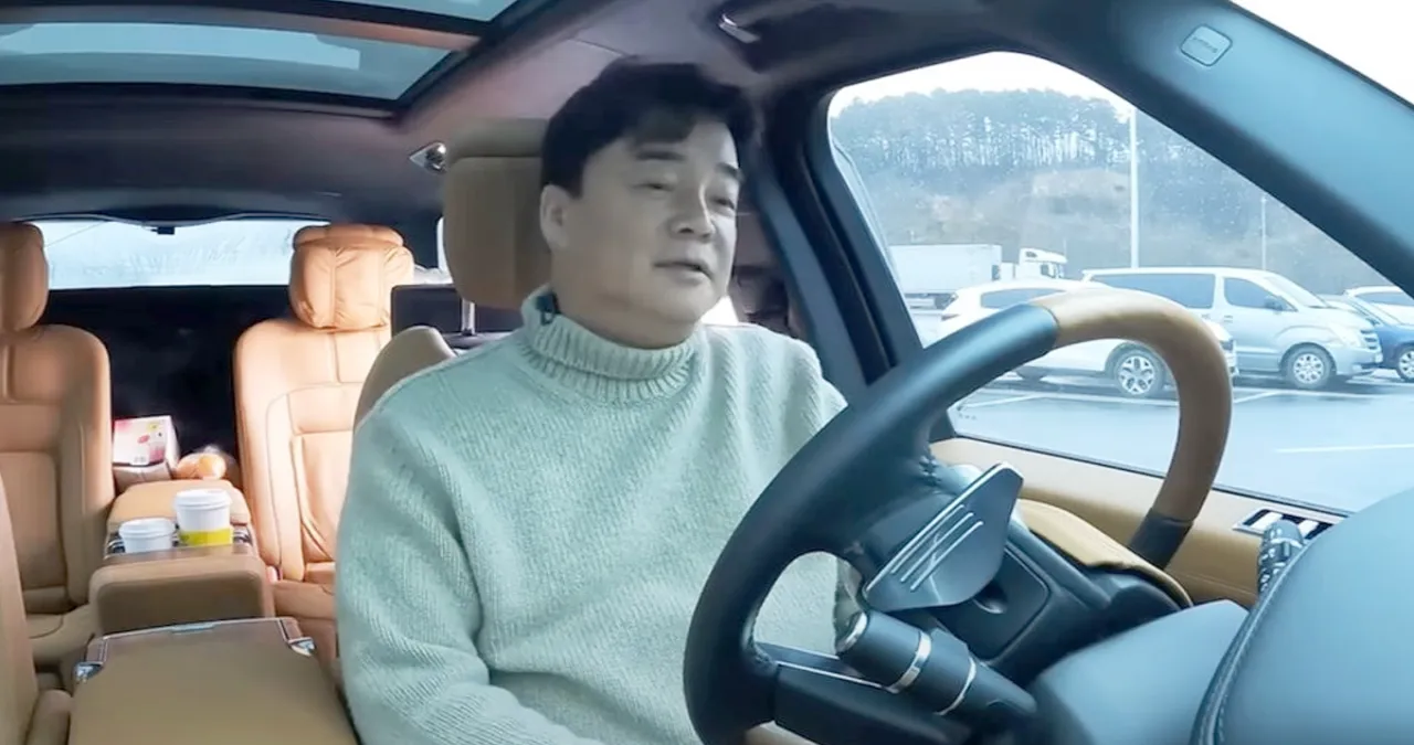 백종원이 타는 레인지로버 이보크 / 온라인 커뮤니티