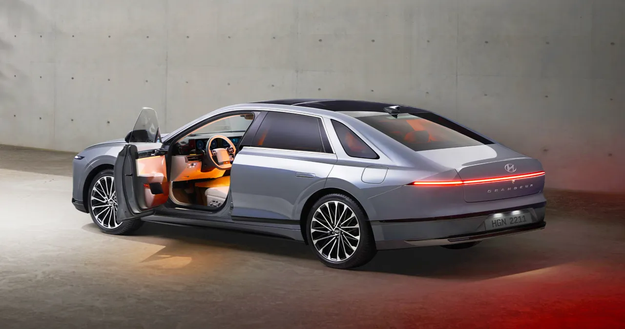 그랜저 하이브리드 / 현대자동차