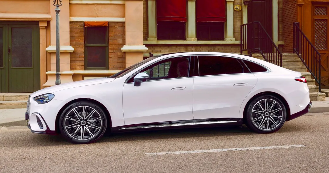 디 올 뉴 일렉트릭 C 클래스 / 벤츠