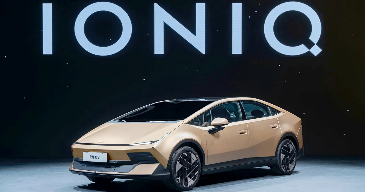 아이오닉 V / 현대자동차