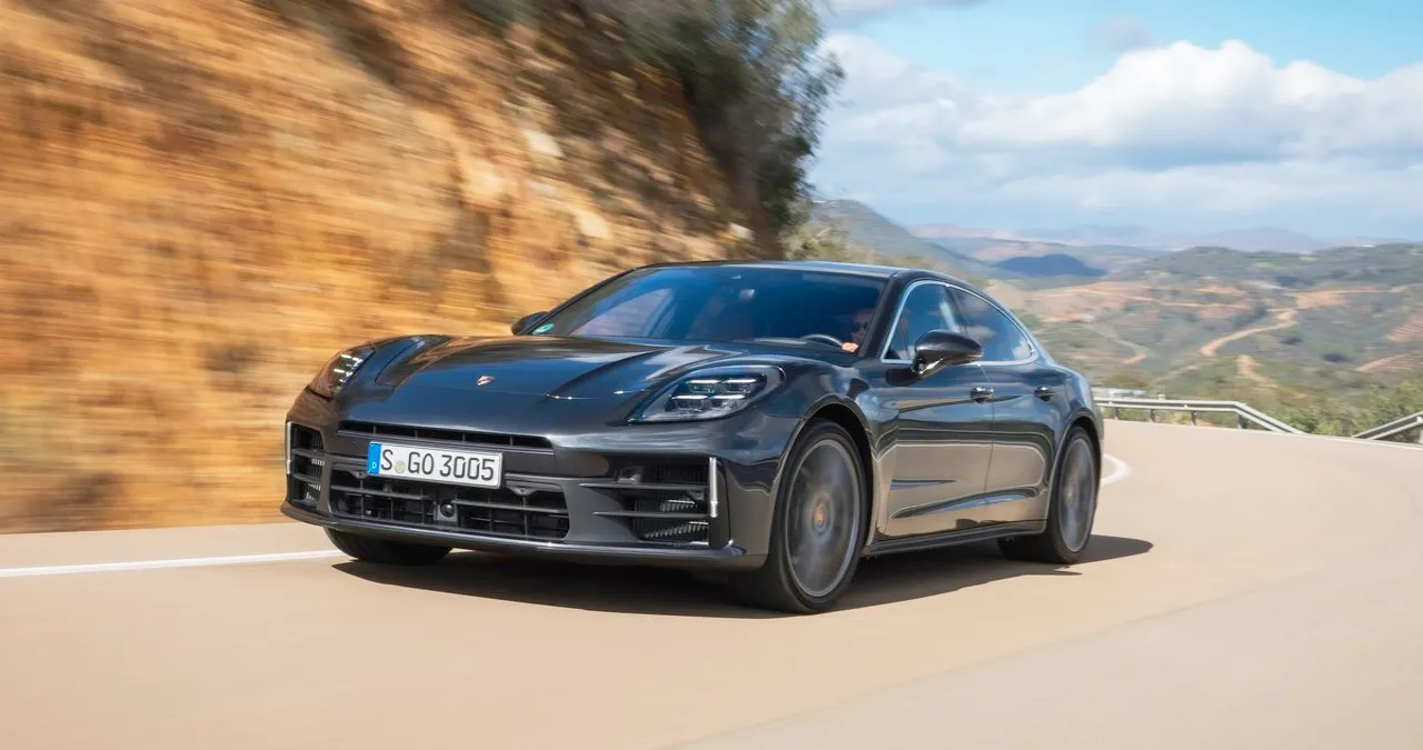 파나메라 / 포르쉐