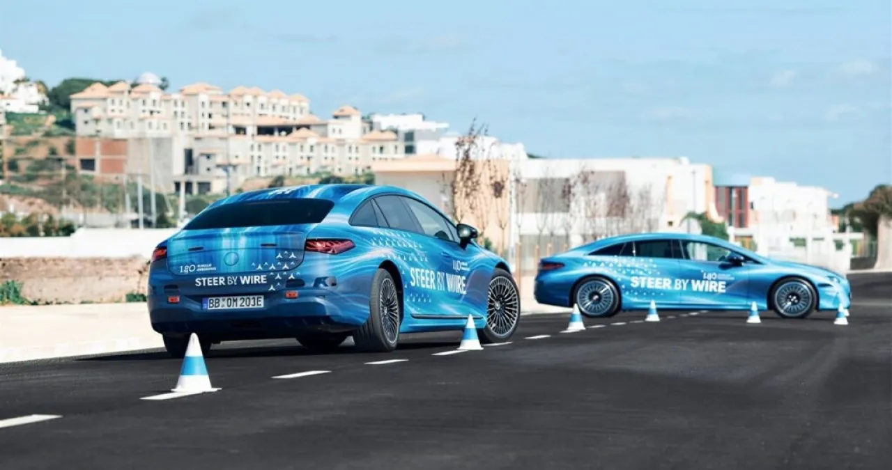 벤츠 EQS 스티어 바이 와이어 / 사진=온라인 커뮤니티