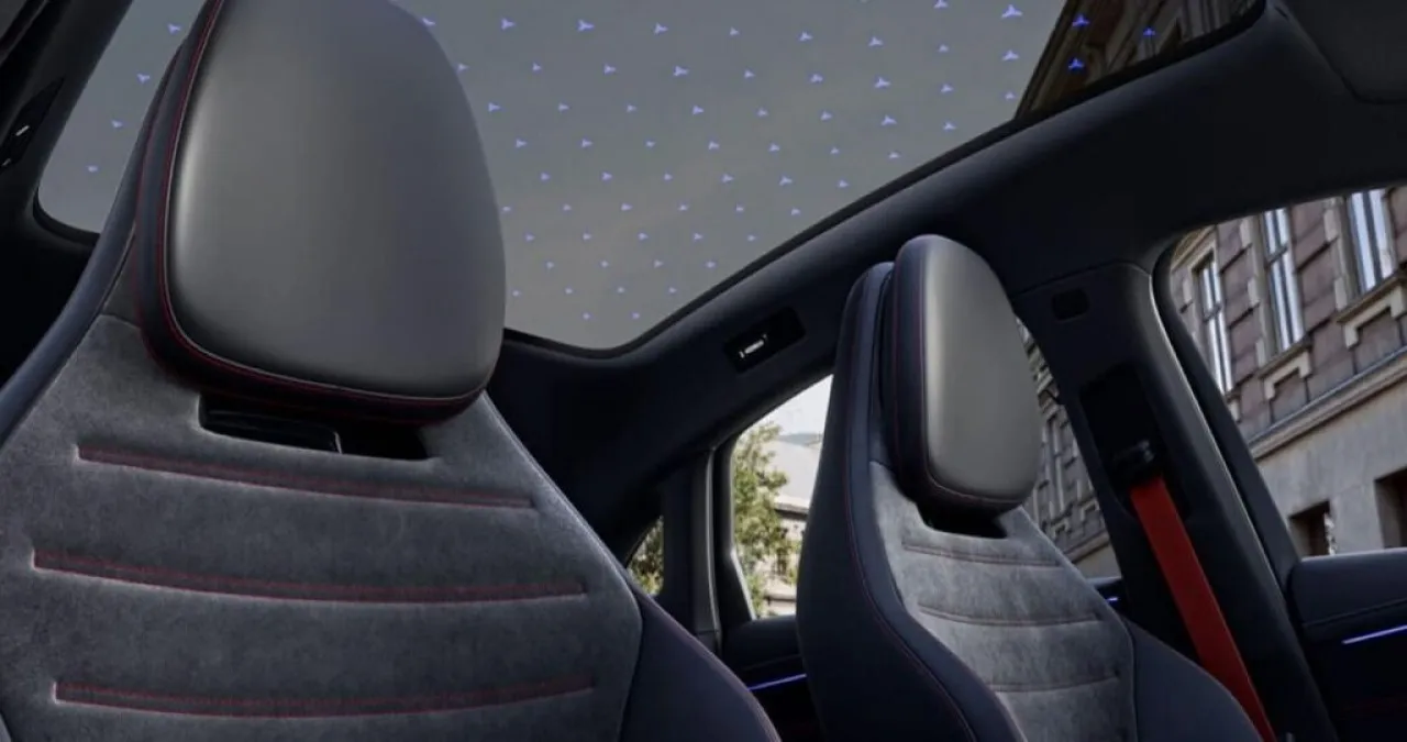 벤츠 C클래스 EV 실내 / 사진=메르세데스-벤츠