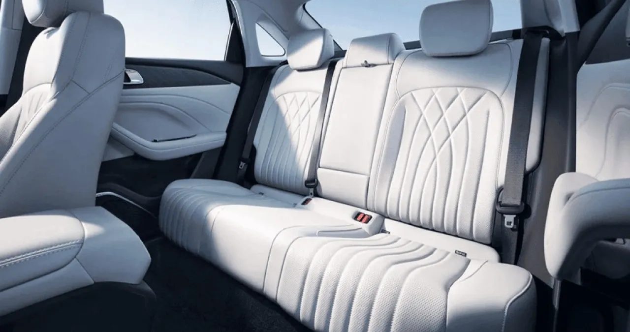 지리 갤럭시 스타샤인 6 / 사진=지리자동차