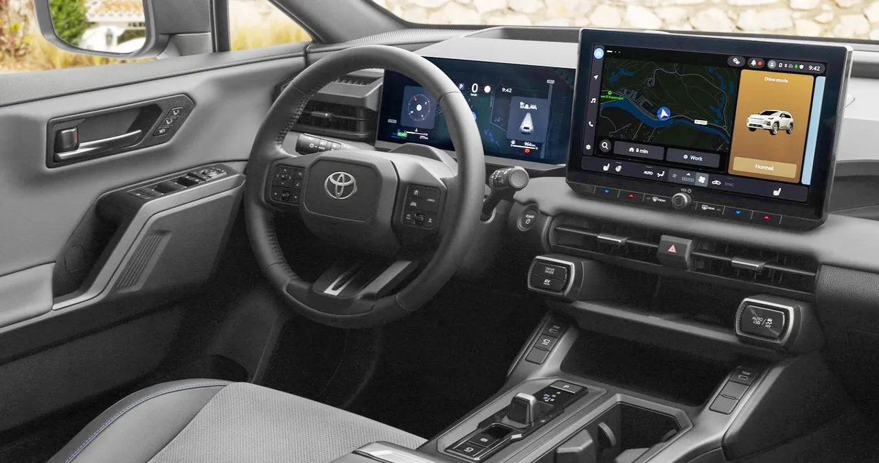 올 뉴 RAV4 실내 / 토요타