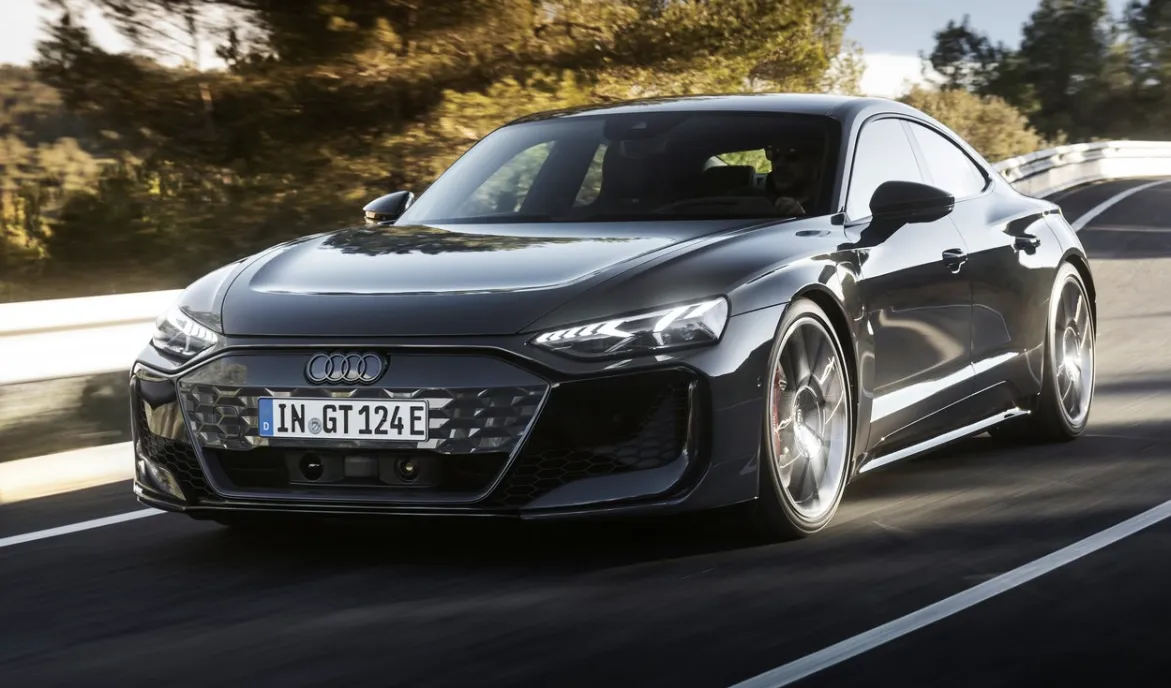 아우디 RS e트론 GT