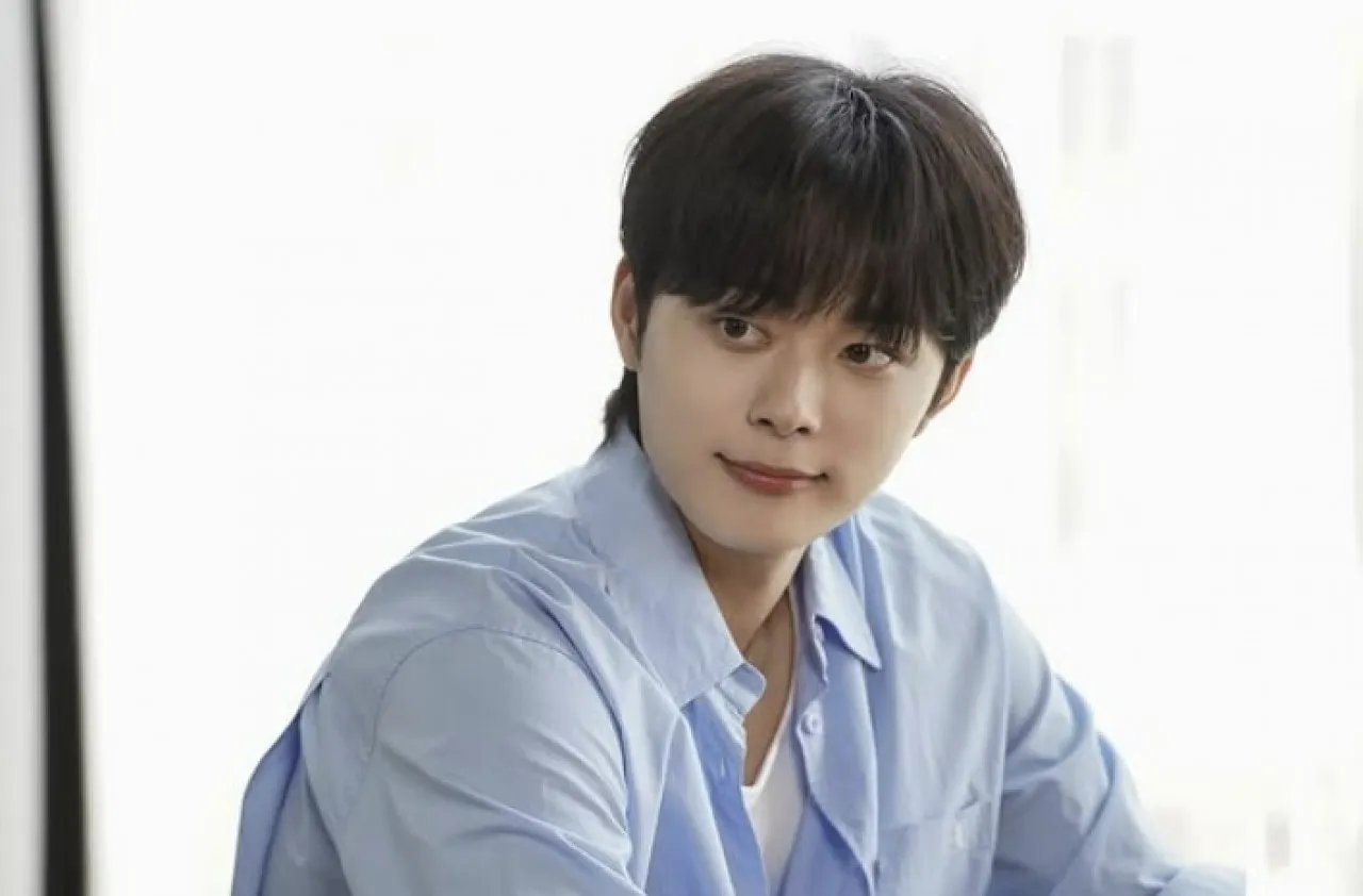 ‘그대로 있어주면 돼’ 뮤직비디오 비하인드 컷. 유선호 인스타그램 캡처