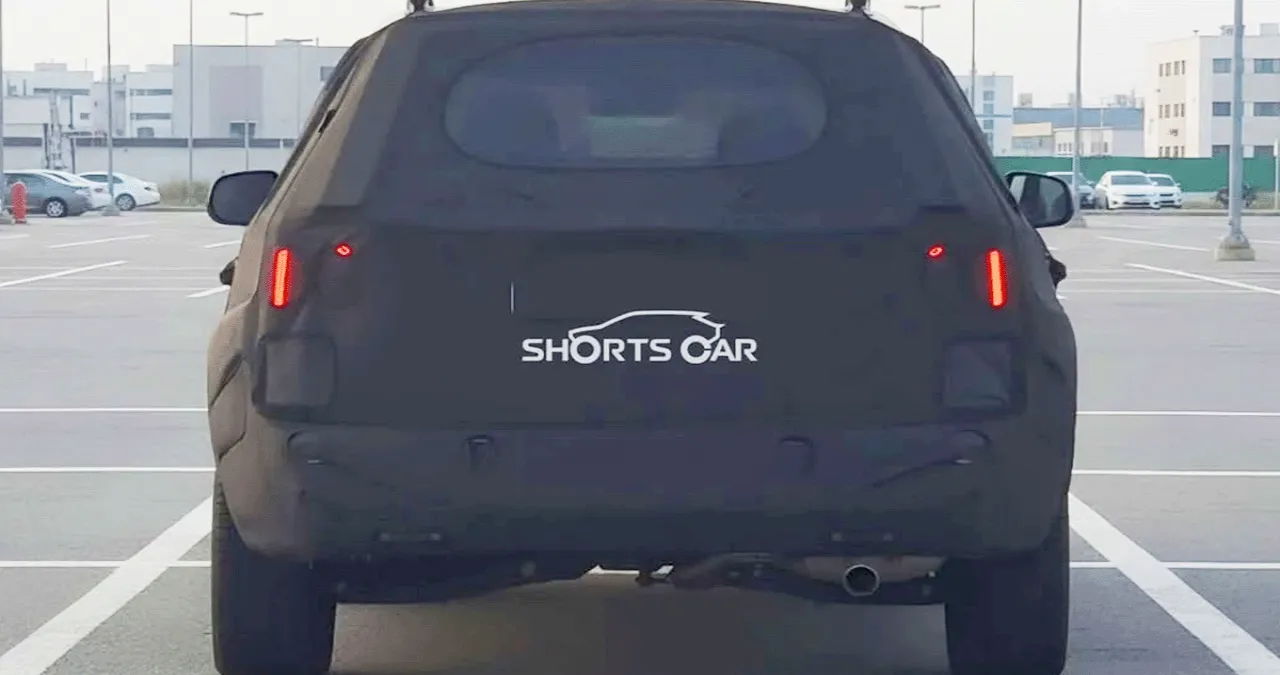 쏘렌토2차  페이스리프트 스파이샷 / 인스타그램 ‘Shorts_Car’