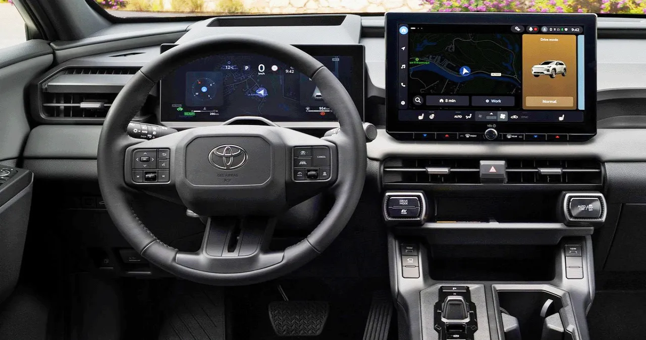 올 뉴 RAV4 실내 / 토요타