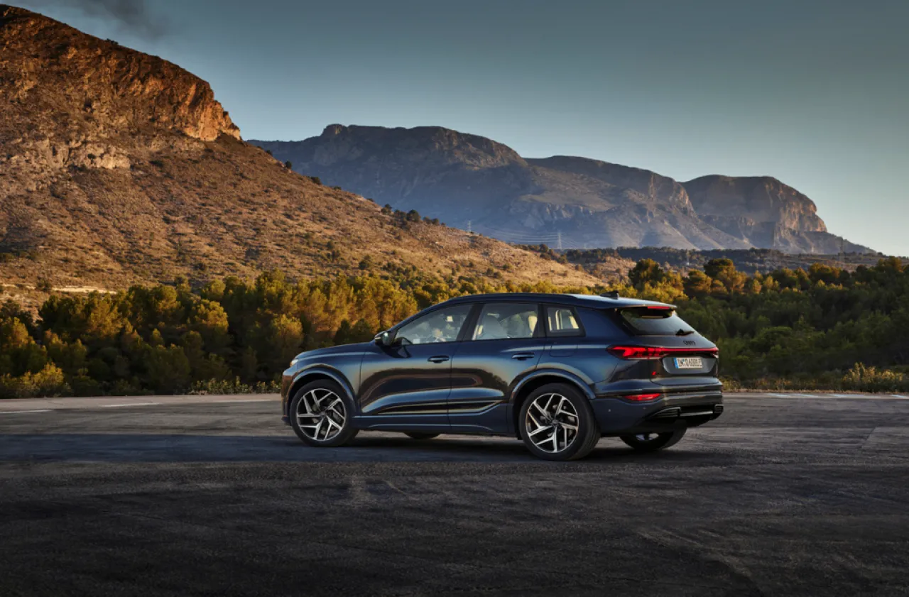 아우디 Q6E트론
