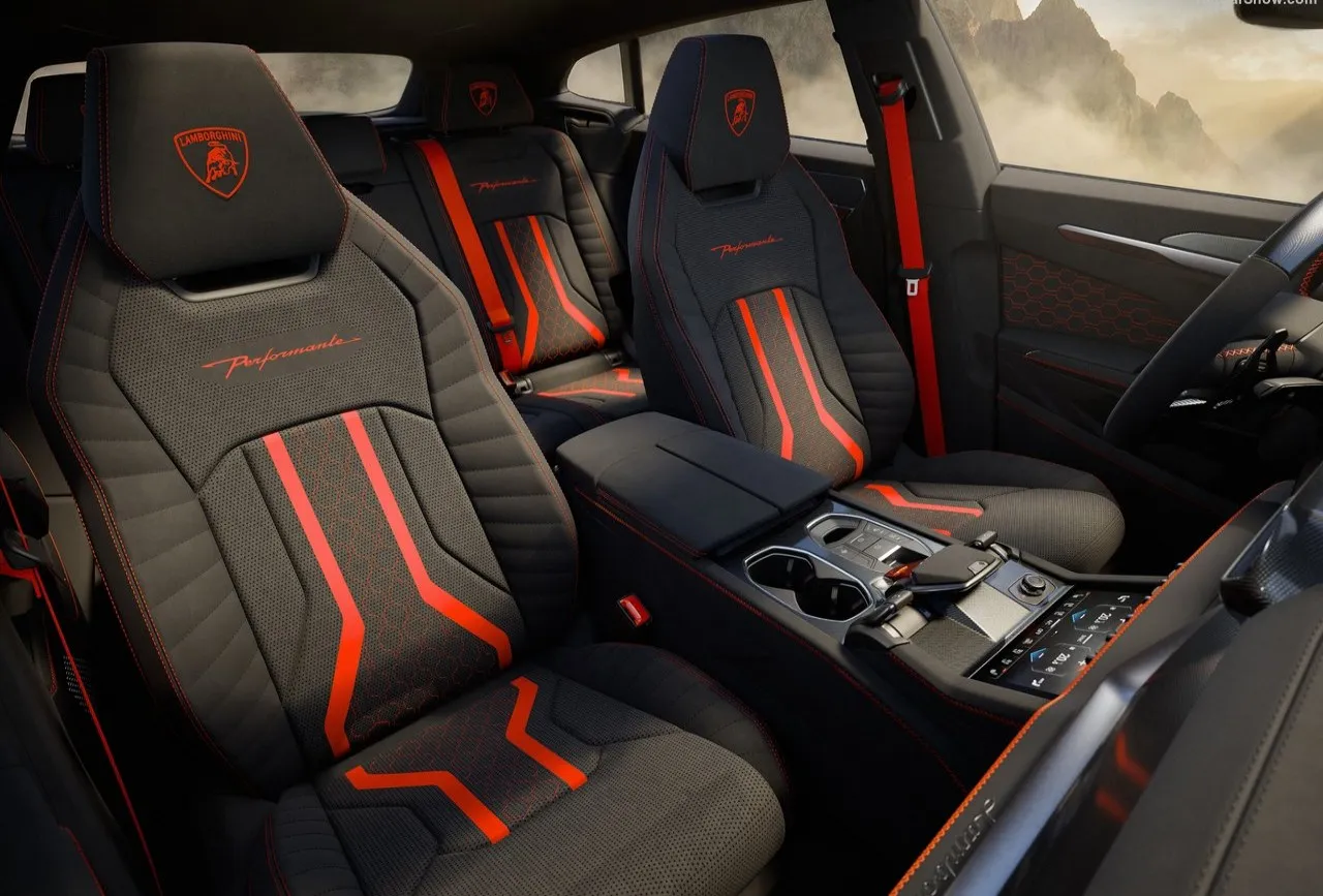 사진 참고 : Lamborghini