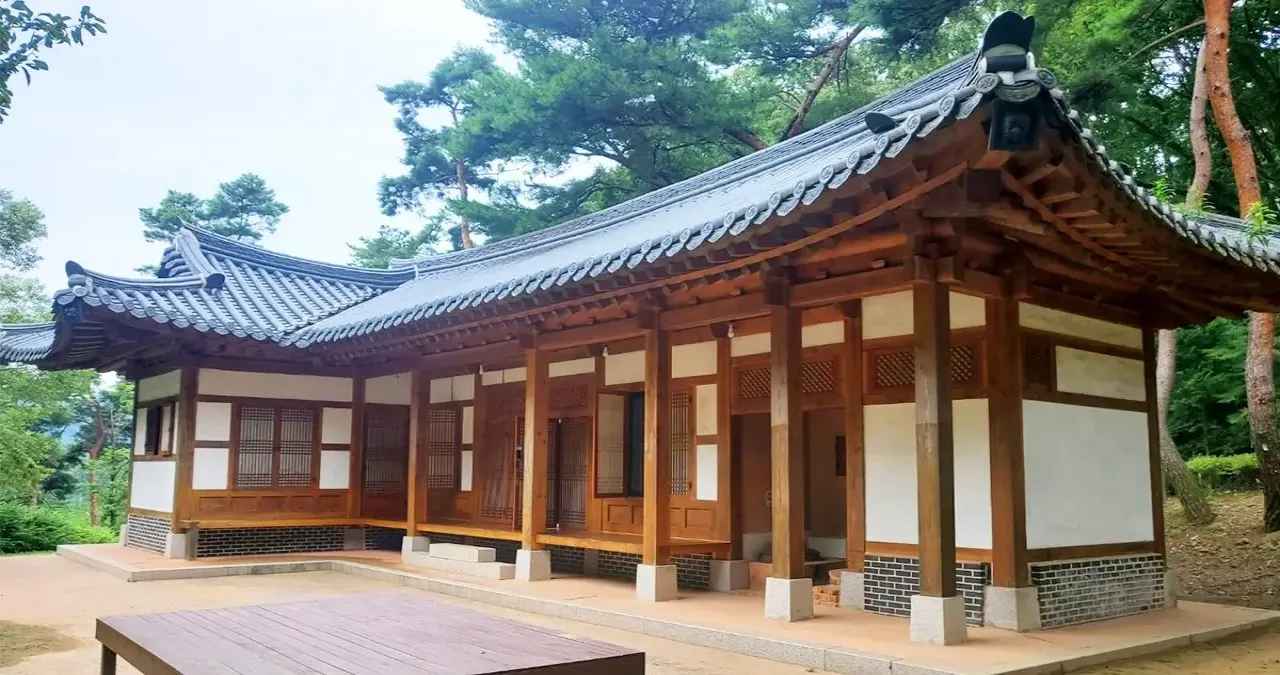 목조체험주택 한옥 / 사진=용인자연휴양림