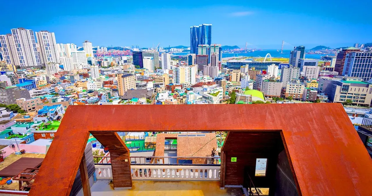 168계단 전망대 / 사진=부산 갈맷길