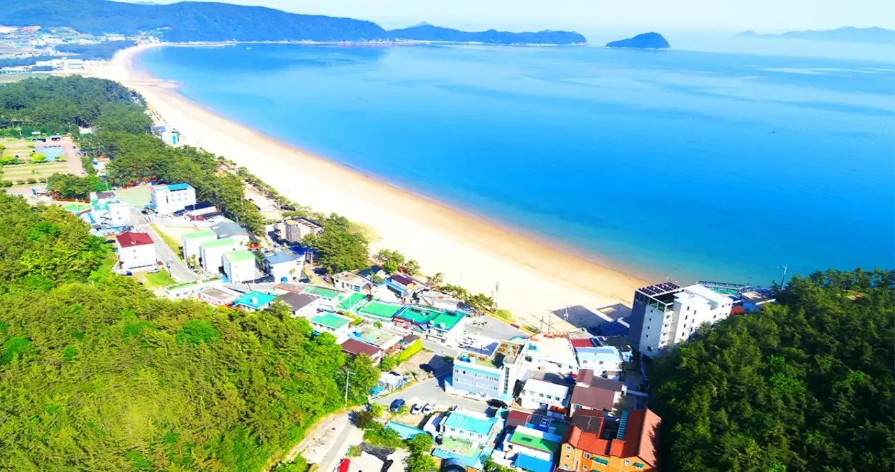 신지명사십리해수욕장 / 사진=완도군 문화관광