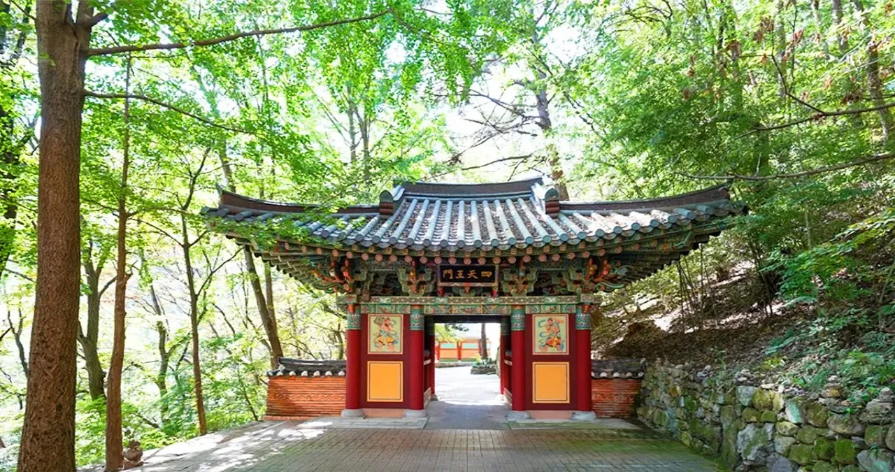 금오산 해운사 입구 / 사진=한국관광콘텐츠랩