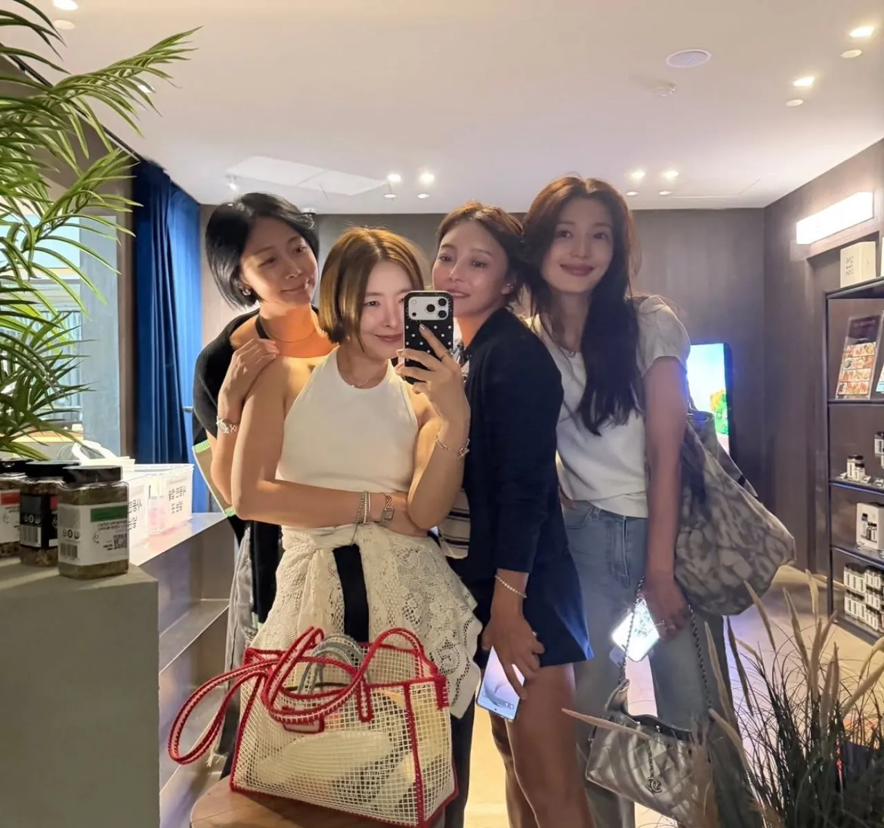 사진=에스더 인스타그램 캡처