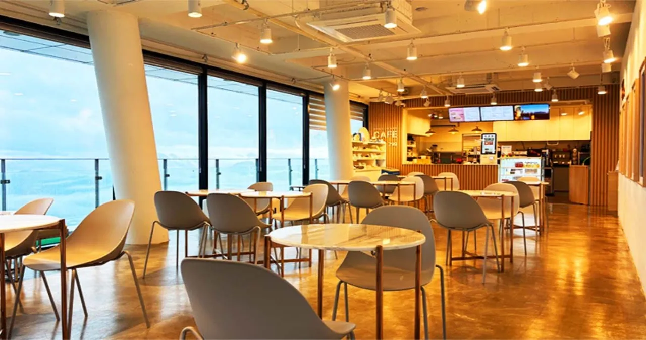 별마로천문대 내부 카페 / 사진=별마로 천문대
