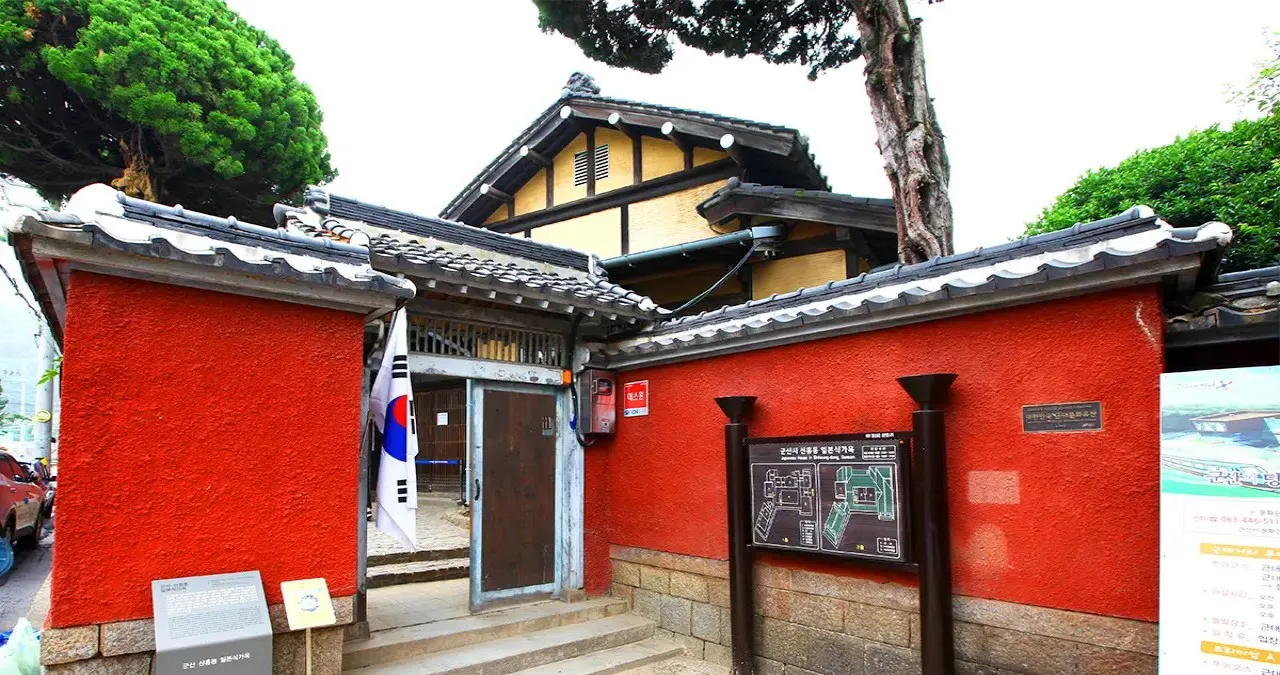 군산 일본식 가옥 입구 / 사진=한국관광콘텐츠랩