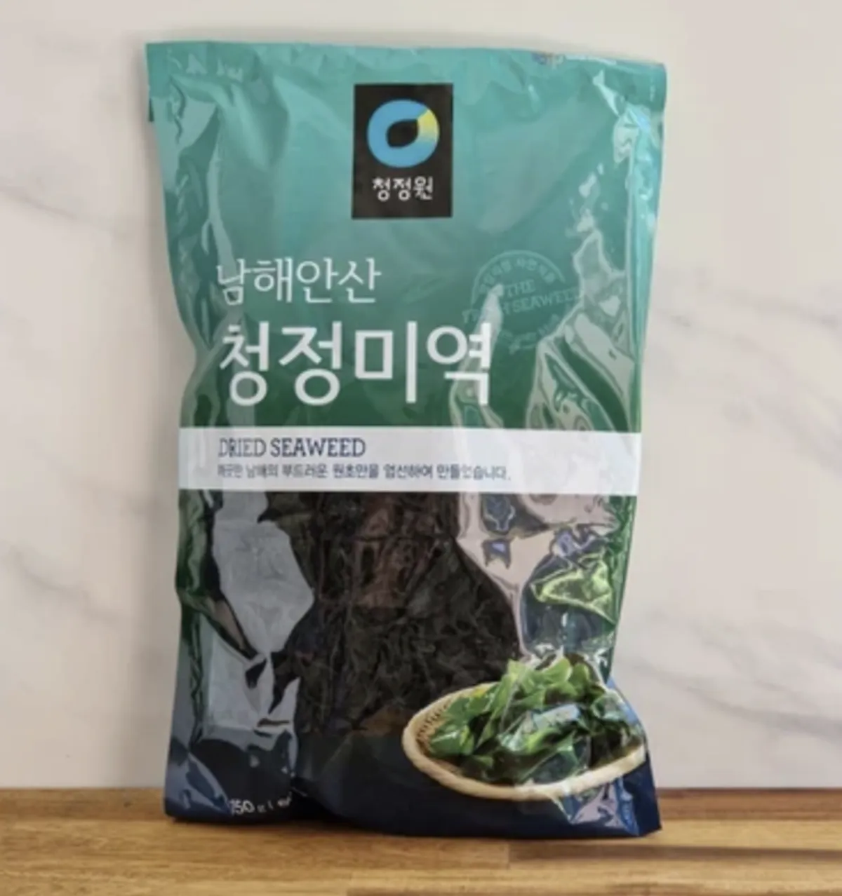 사진 : 미역 / 생성형이미지