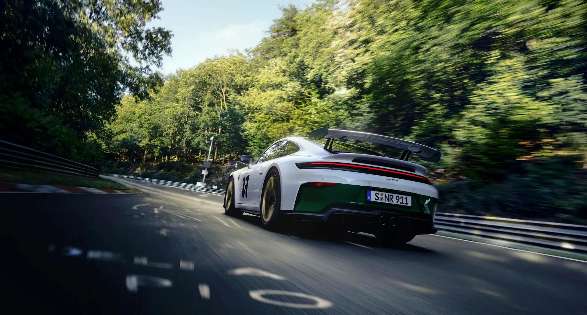 포르쉐 911 GT3 뉘르부르크링 100주년 기념 에디션 / 포르쉐