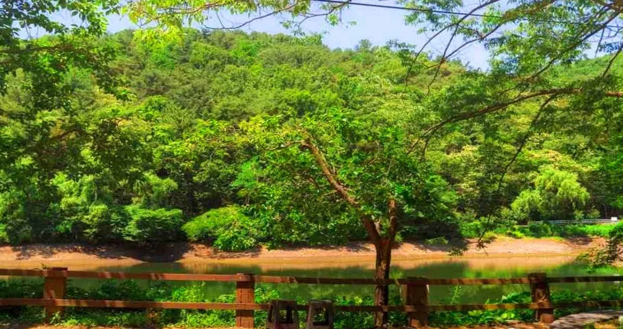 엔락고레 저수지 풍경 / 사진=한국관광콘텐츠랩