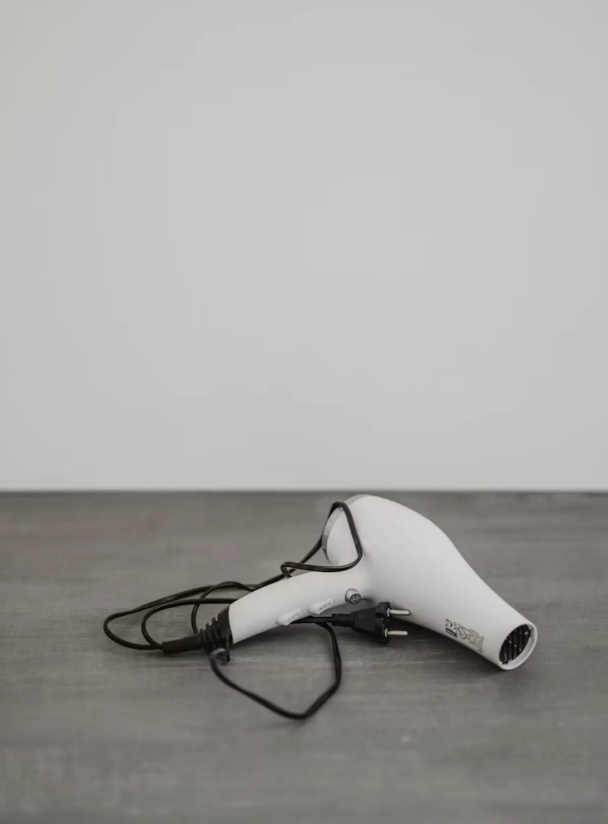 사진 : 헤어드라이어 / unsplash.com