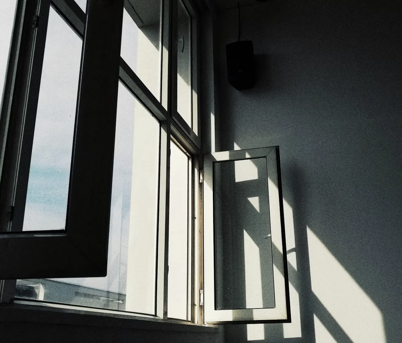 사진 : 환기 / unsplash.com