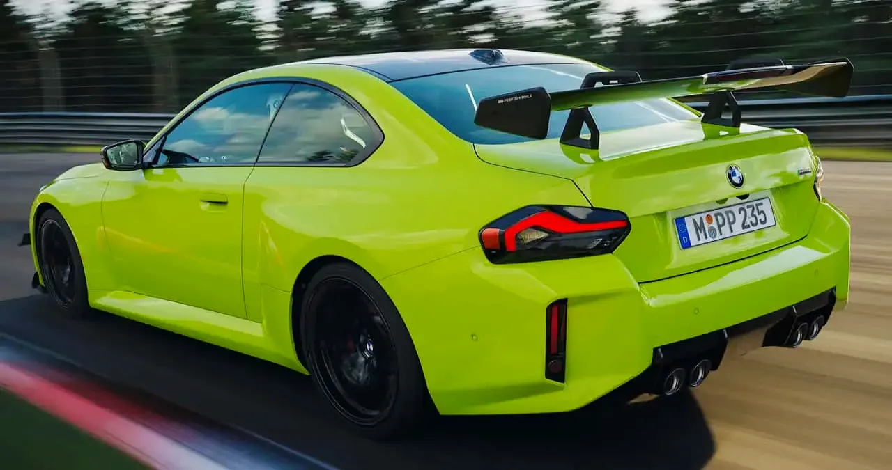BMW M2 퍼포먼스 트랙 킷 / motor1