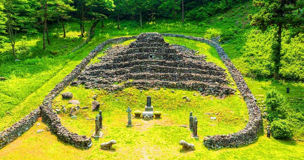 구형왕릉 전경 / 사진=한국관광콘텐츠랩