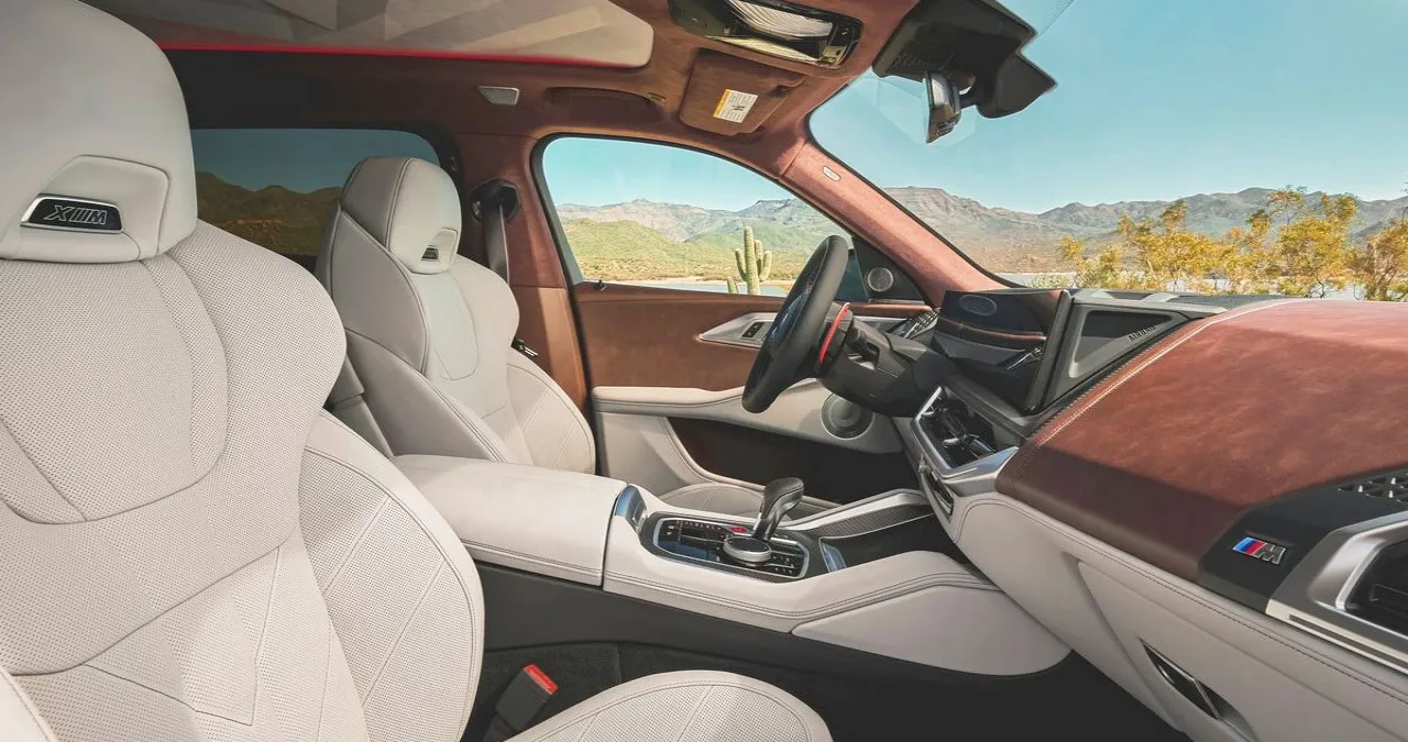 XM 실내 / BMW