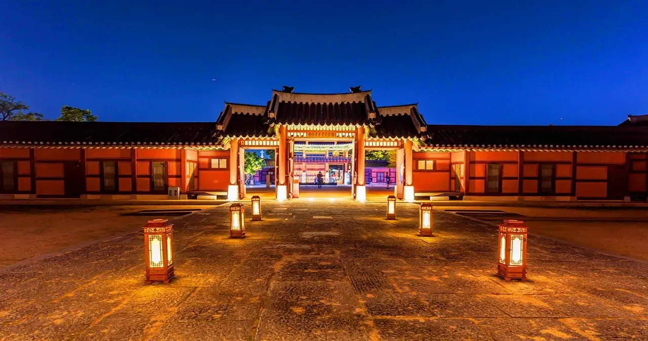 화성행궁 야간 모습 / 사진=한국관광콘텐츠랩