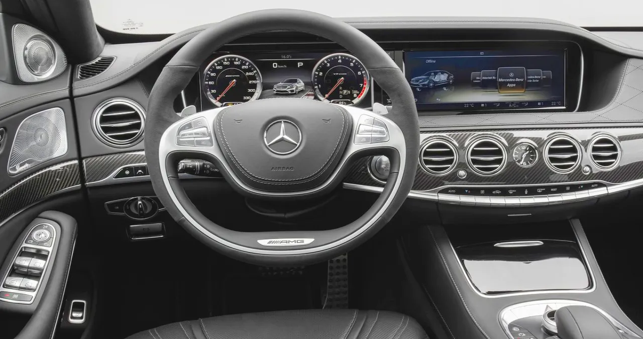 S63 AMG W222 실내 / 벤츠