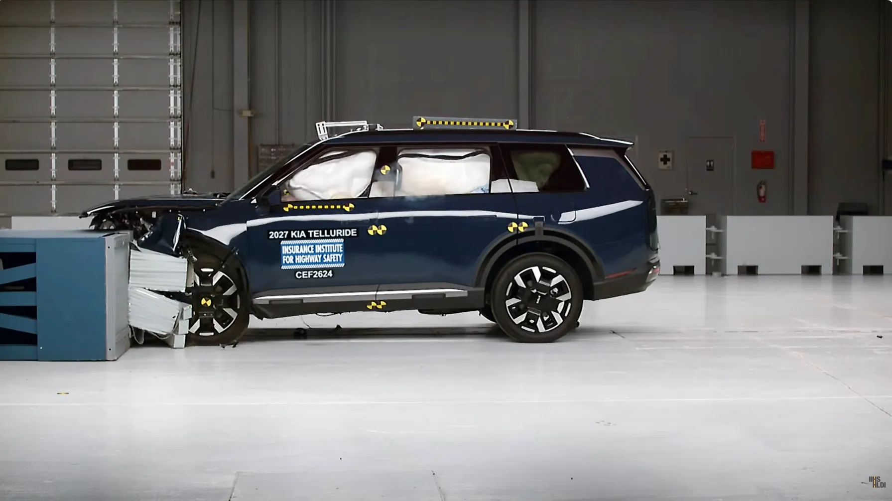 < 2027 기아 텔루라이드 충돌 테스트, 출처 : IIHS >