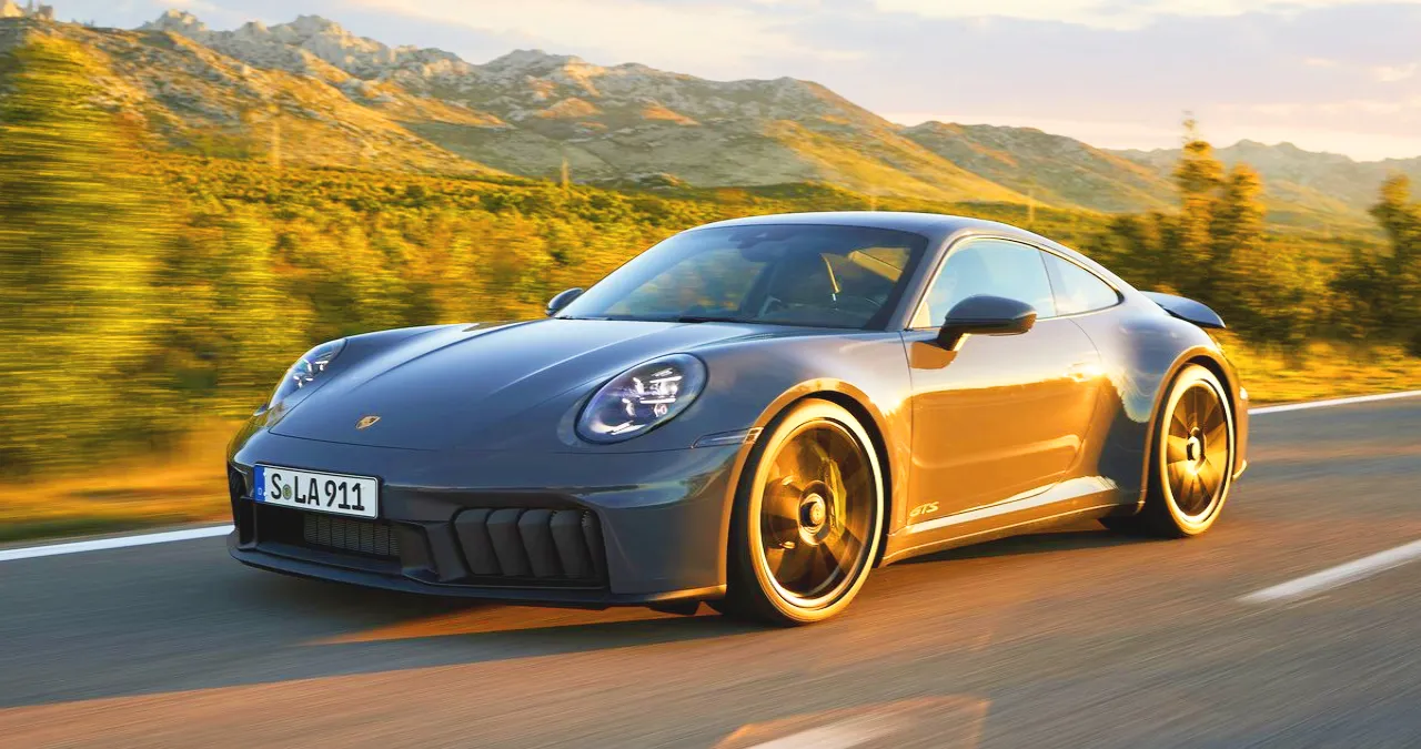 911 카레라 GTS / 포르쉐