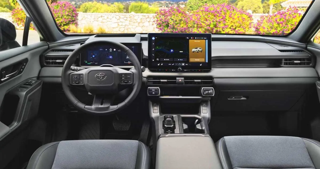 RAV4 실내 / 토요타
