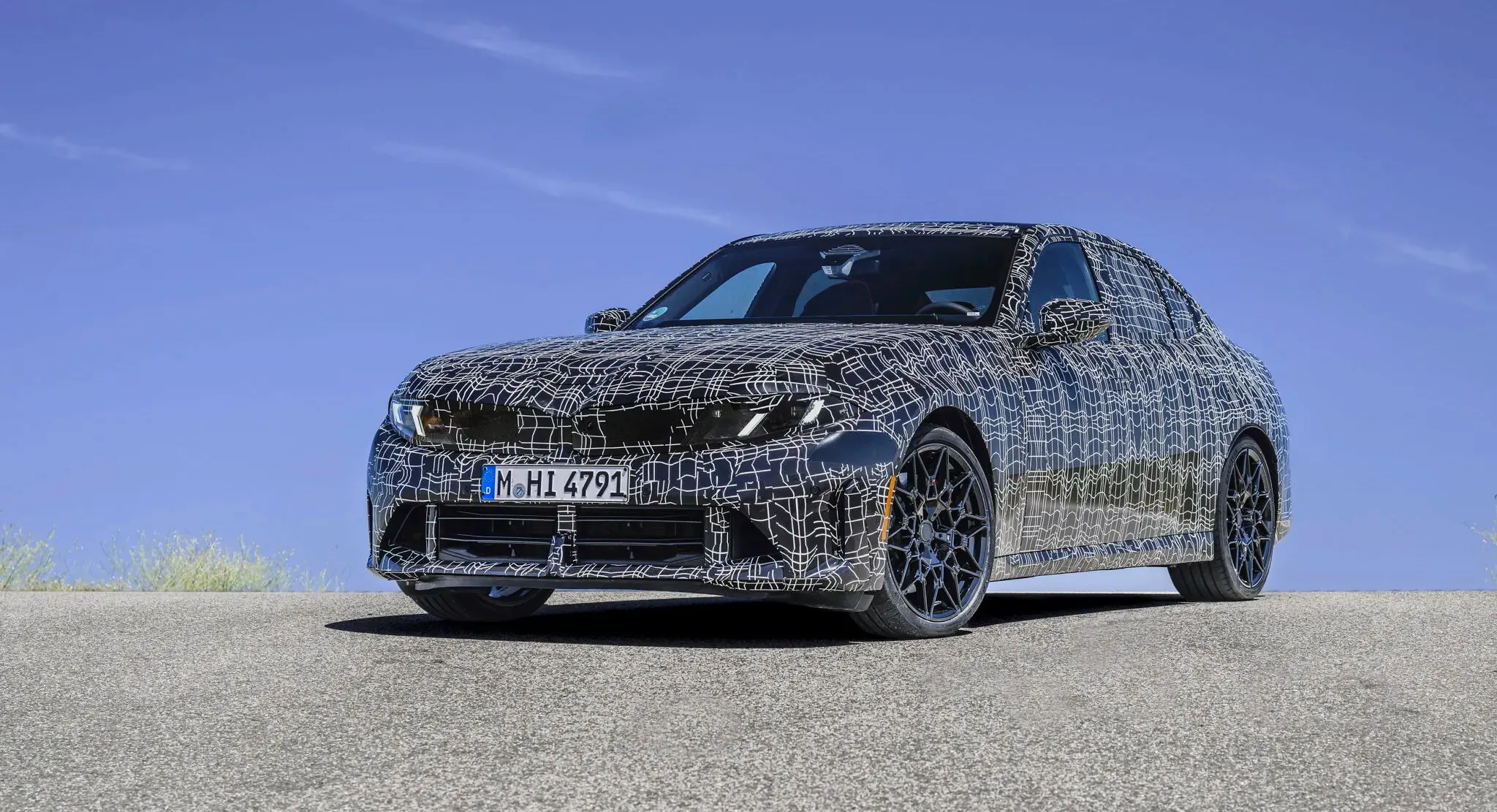 < BMW M350 xDrive 스파이샷, 출처 : carscoops >